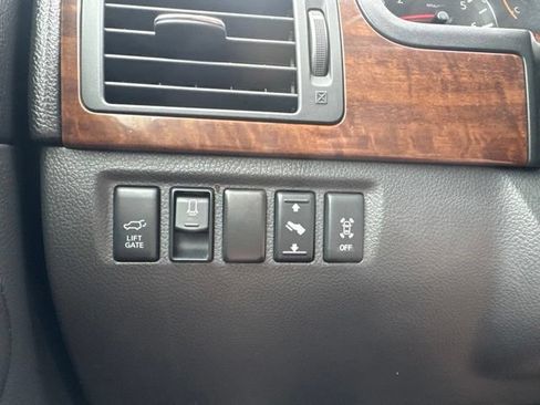 Used 2011 Nissan Armada Platinum AWD/4WD image 30
