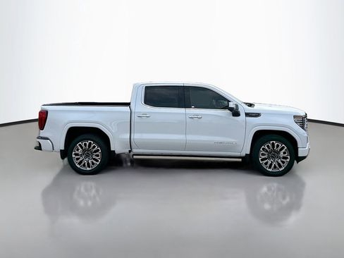 Used 2026 GMC Sierra 1500 Denali Ultimate AWD/4WD image 8