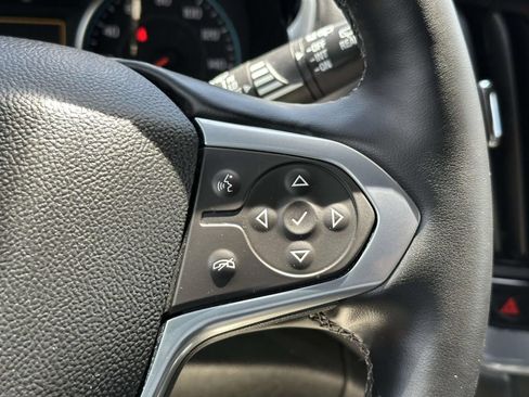 Used 2023 Chevrolet Traverse LT AWD/4WD image 19