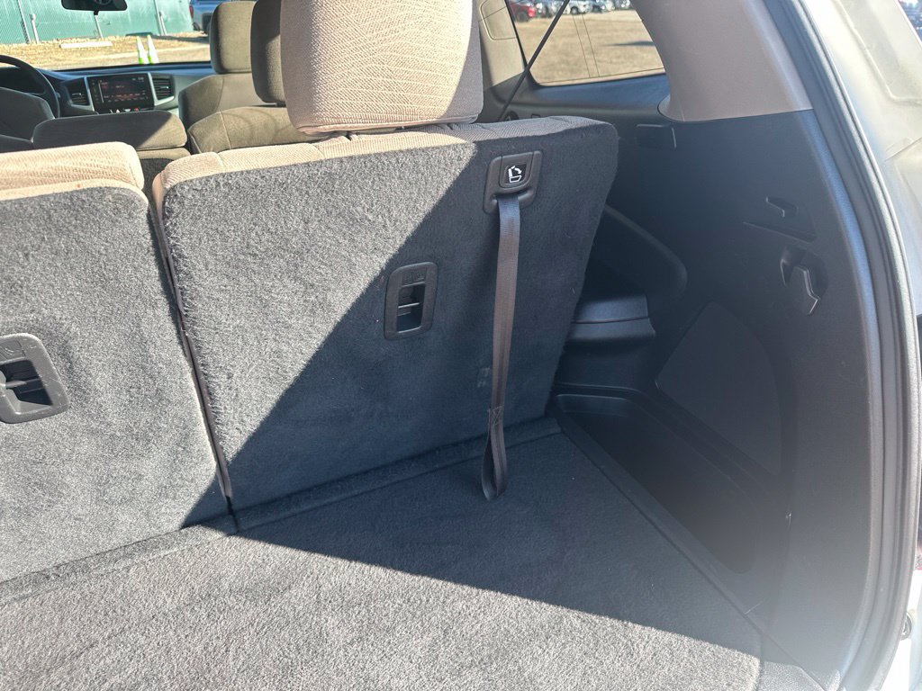 Used 2017 Honda Pilot EX image 31