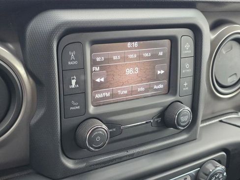 Used 2020 Jeep Wrangler Unlimited Sport S image 18