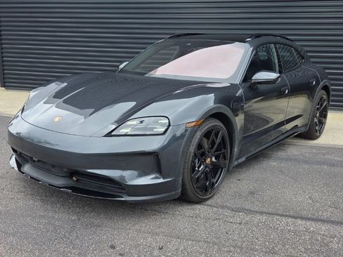 Certified 2025 Porsche Taycan 4S AWD/4WD image 1