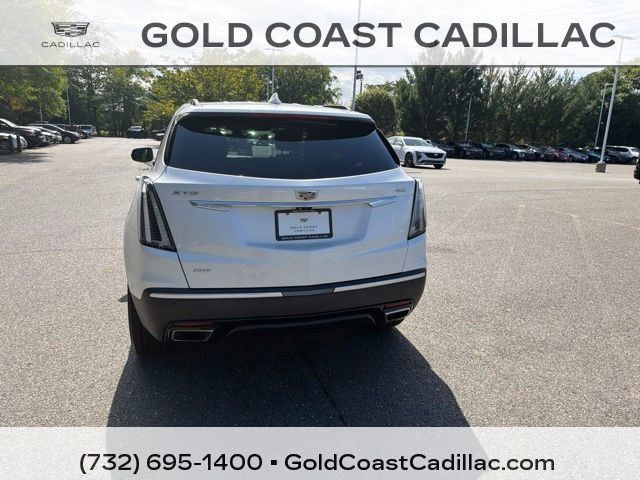 Used 2021 Cadillac XT5 Sportv AWD/4WD image 3