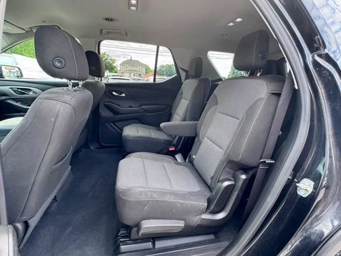 Used 2018 Chevrolet Traverse LT FWD image 14