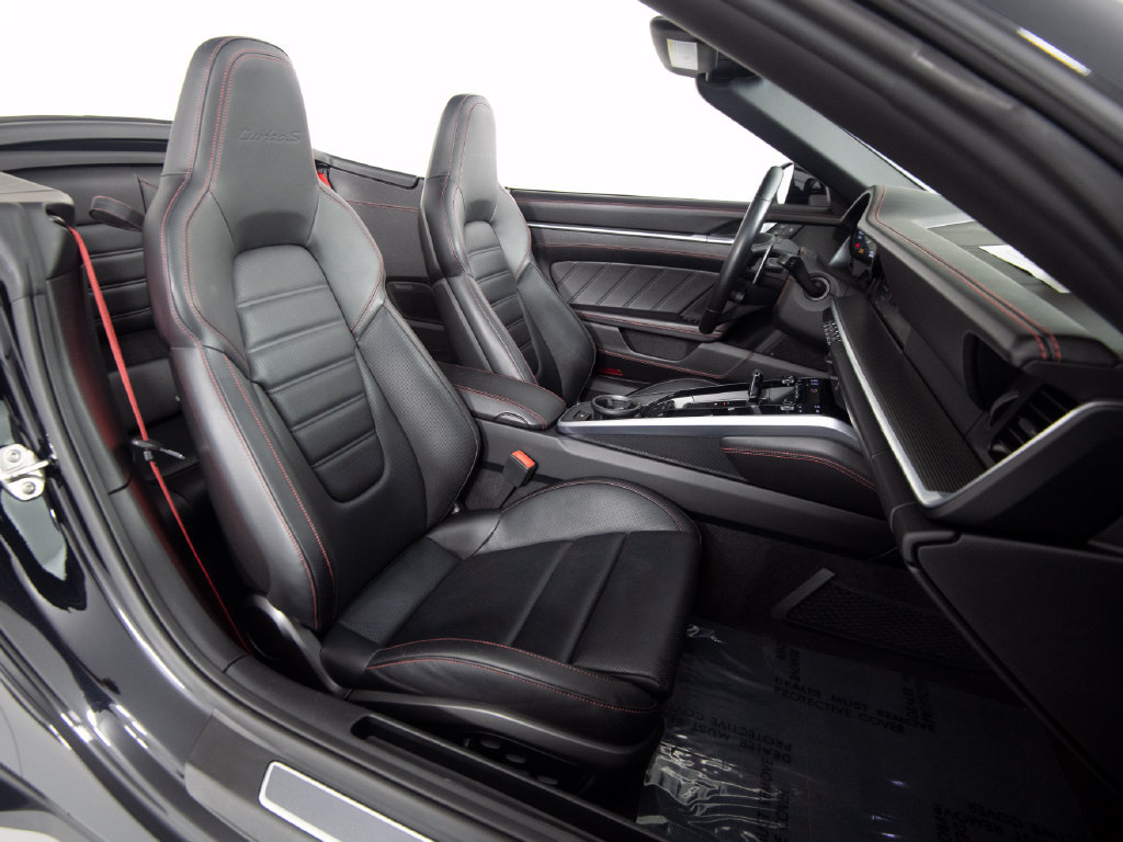 Certified 2022 Porsche 911 Turbo S AWD/4WD image 36