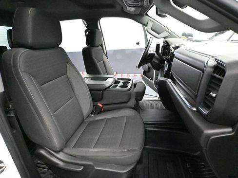 Used 2024 Chevrolet Silverado 3500 LT image 46