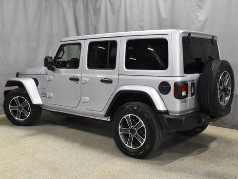 Used 2023 Jeep Wrangler Sahara image 6
