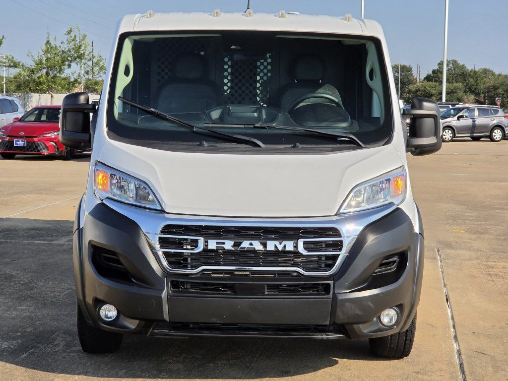 Used 2025 RAM ProMaster 2500 w/ U-Haul Equipment Group FWD image 3