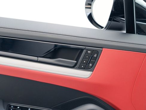 New 2026 Porsche Cayenne S image 24