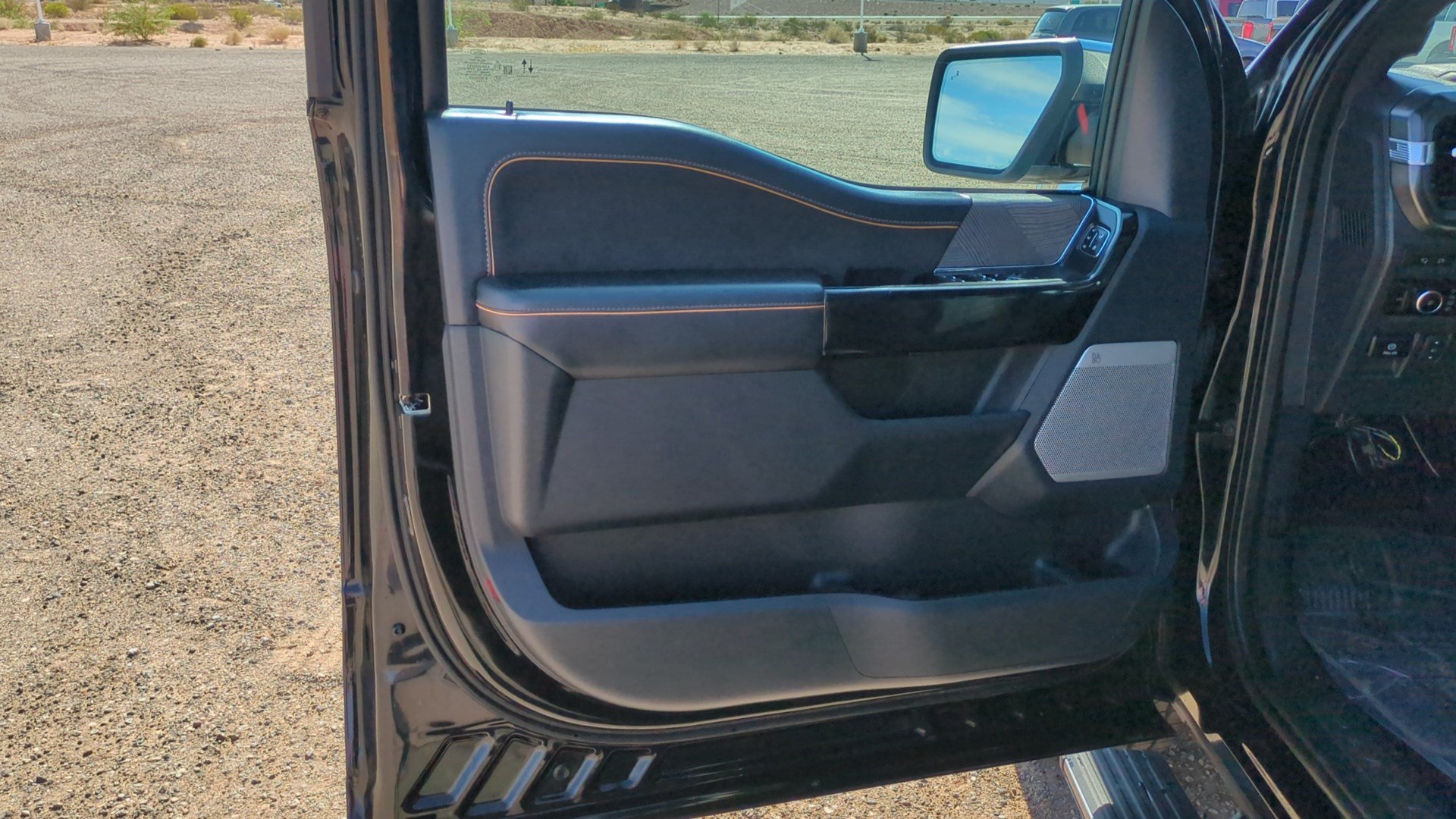 Used 2023 Ford F150 Platinum AWD/4WD image 12