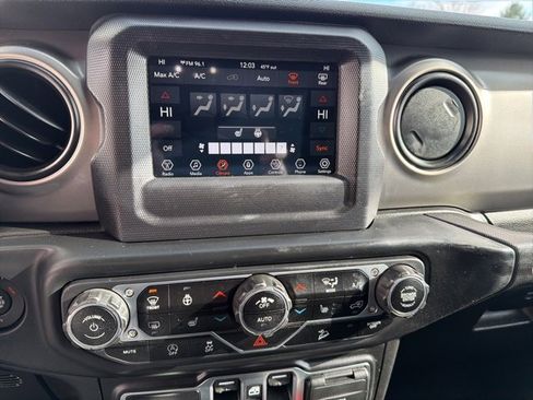 Used 2020 Jeep Wrangler Unlimited Sport image 14