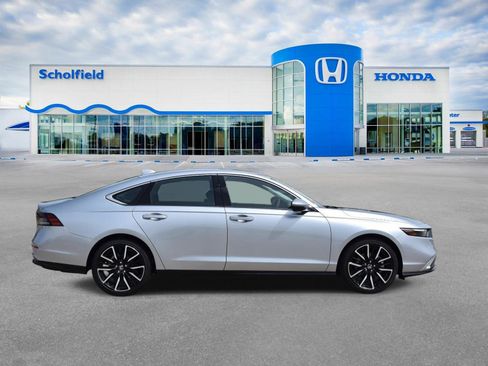 New 2026 Honda Accord Touring image 2