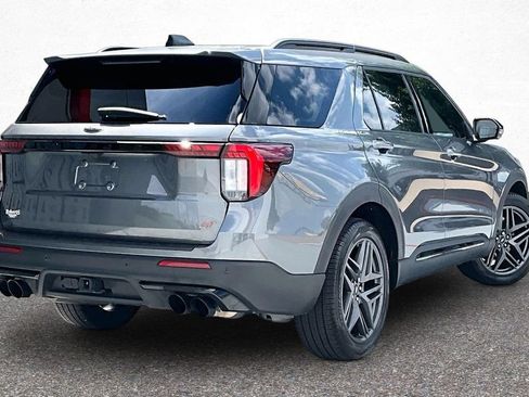 Used 2025 Ford Explorer ST w/ Sun And Sound Package AWD/4WD image 7