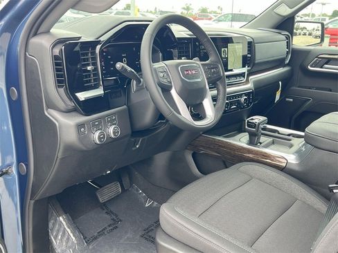 New 2026 GMC Sierra 1500 Elevation w/ Preferred Package image 9