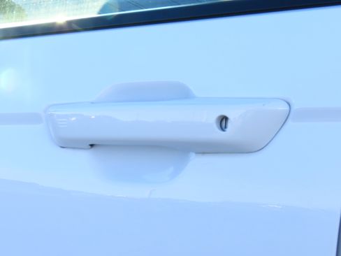 Used 2023 Jeep Grand Cherokee L Laredo image 22