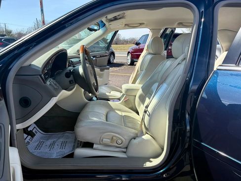 Used 2002 Cadillac De Ville DTS w/ Premium Equipment Pkg image 16