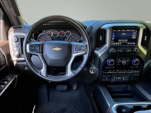 Used 2021 Chevrolet Silverado 1500 LTZ AWD/4WD image 5