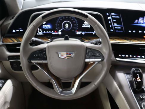 Certified 2023 Cadillac Escalade Premium Luxury Platinum image 9