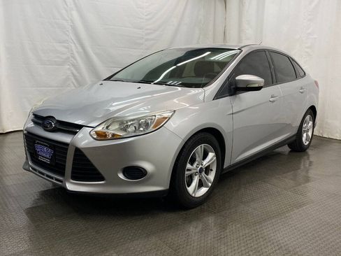 Used 2014 Ford Focus SE FWD image 4