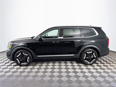 Used 2023 Kia Telluride S w/ S Sunroof Package image 8