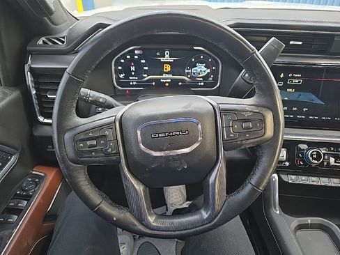 Used 2025 GMC Sierra 2500 Denali Ultimate image 19