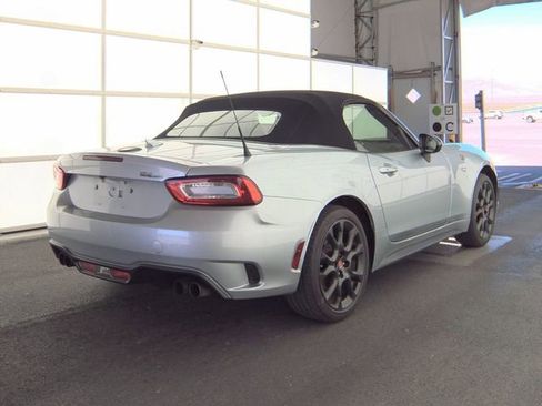 Used 2020 FIAT 124 Spider Abarth image 3