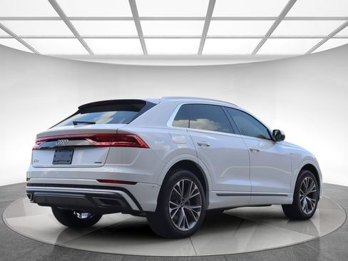 Used 2023 Audi Q8 Premium Plus AWD/4WD image 8