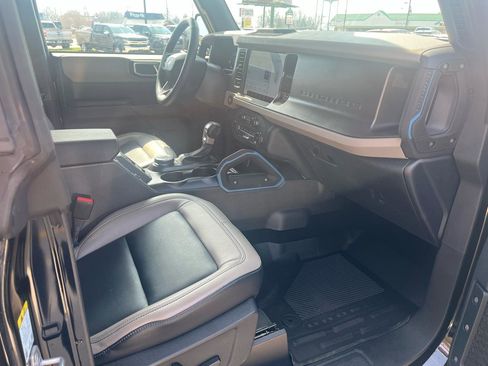 Used 2024 Ford Bronco Wildtrak AWD/4WD image 9