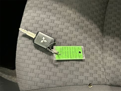 Used 2020 Mitsubishi Mirage ES image 12