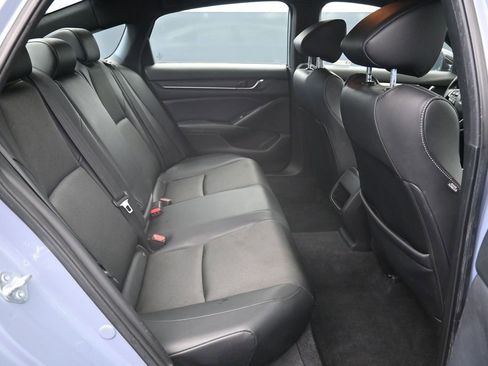 Used 2022 Honda Accord Sport image 12