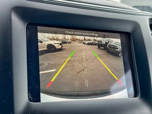 Used 2020 Jeep Cherokee Latitude image 18