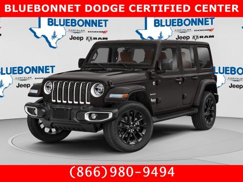 Used 2022 Jeep Wrangler Unlimited Sahara AWD/4WD image 1