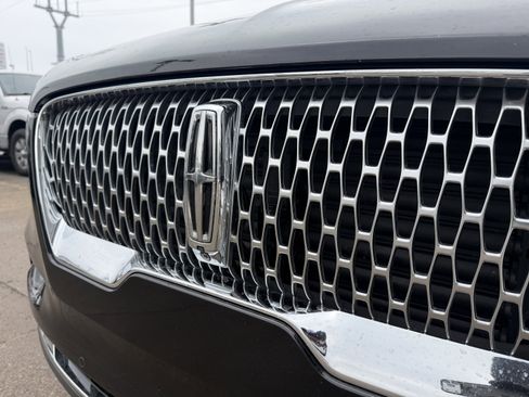 Used 2020 Lincoln Aviator Reserve w/ Equipment Group 202A image 19