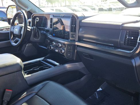 Used 2025 Ford F250 Lariat image 25