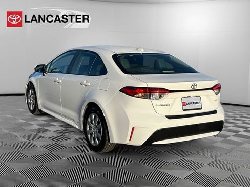Certified 2022 Toyota Corolla LE image 5