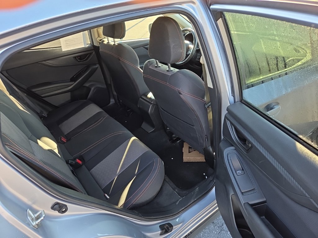 Used 2022 Subaru Crosstrek 2.0i Premium w/ Moonroof Package AWD/4WD image 5