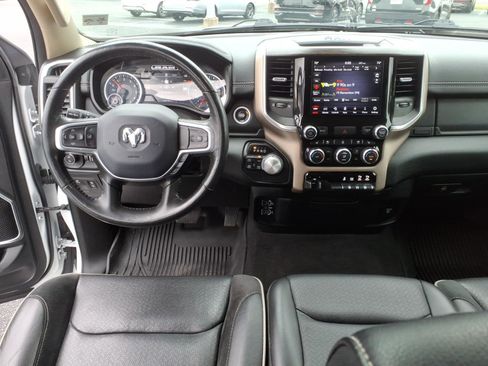 Used 2020 RAM 1500 Laramie AWD/4WD image 17