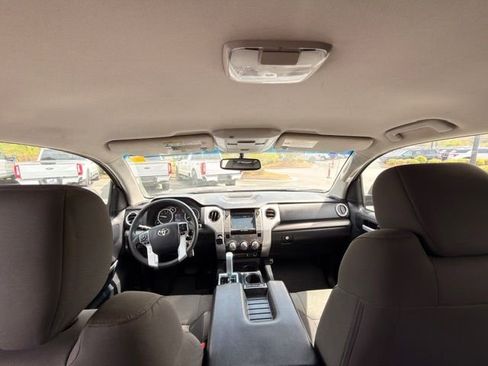 Used 2015 Toyota Tundra SR5 w/ SR5 Upgrade Package image 8