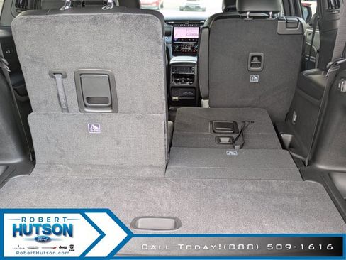 New 2025 Jeep Grand Cherokee L Limited w/ Luxury Tech Group II RWD image 14