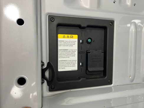 New 2025 Ford F150 Lariat w/ Equipment Group 502A High image 31