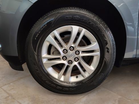 Used 2020 Buick Enclave Essence image 29