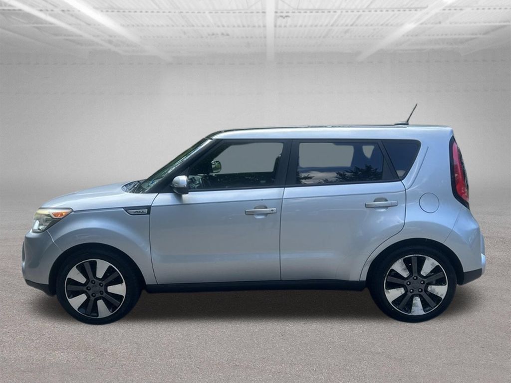Used 2014 Kia Soul ! w/ Sun & Sound Package FWD image 2