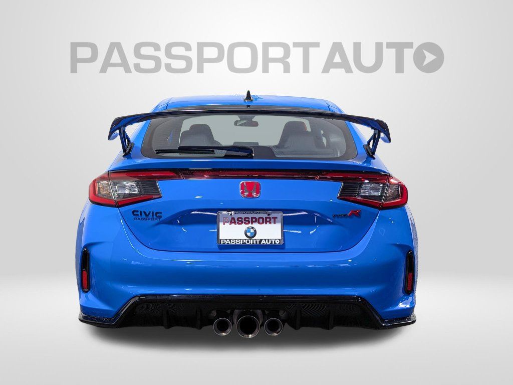 Used 2025 Honda Civic Type R image 6