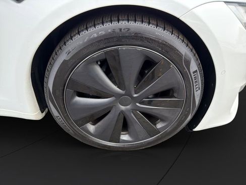 Used 2022 Tesla Model S image 24