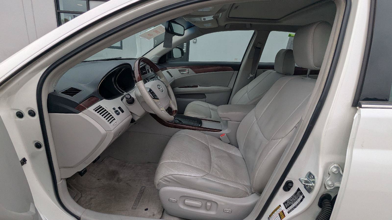 Used 2011 Toyota Avalon Limited FWD image 14