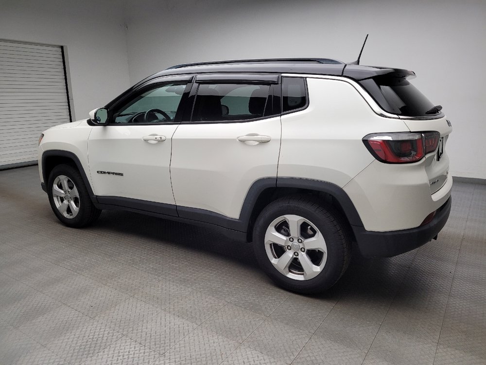 Used 2018 Jeep Compass Latitude w/ Popular Equipment Group AWD/4WD image 3
