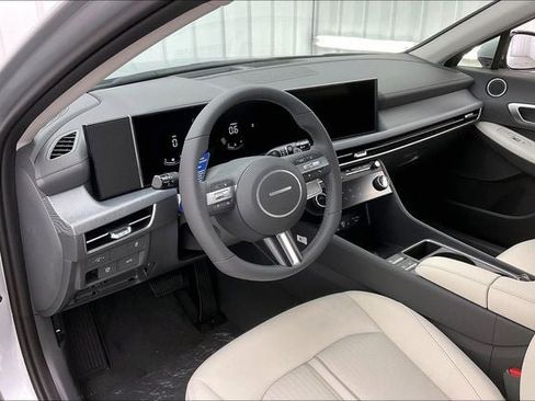 New 2026 Hyundai Sonata SEL AWD/4WD image 8