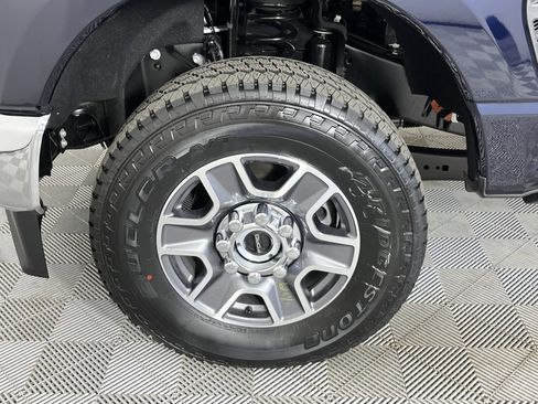 Certified 2025 Ford F350 Lariat image 8