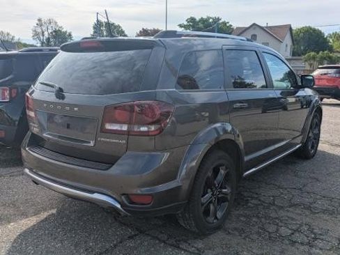 Used 2018 Dodge Journey Crossroad AWD/4WD image 3