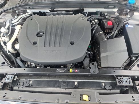 Certified 2024 Volvo S60 B5 Plus image 27